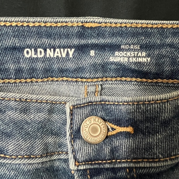 NWT Old Navy Mid-Rise Rockstar Super-Skinny Ankle Jeans - Picture 6 of 11